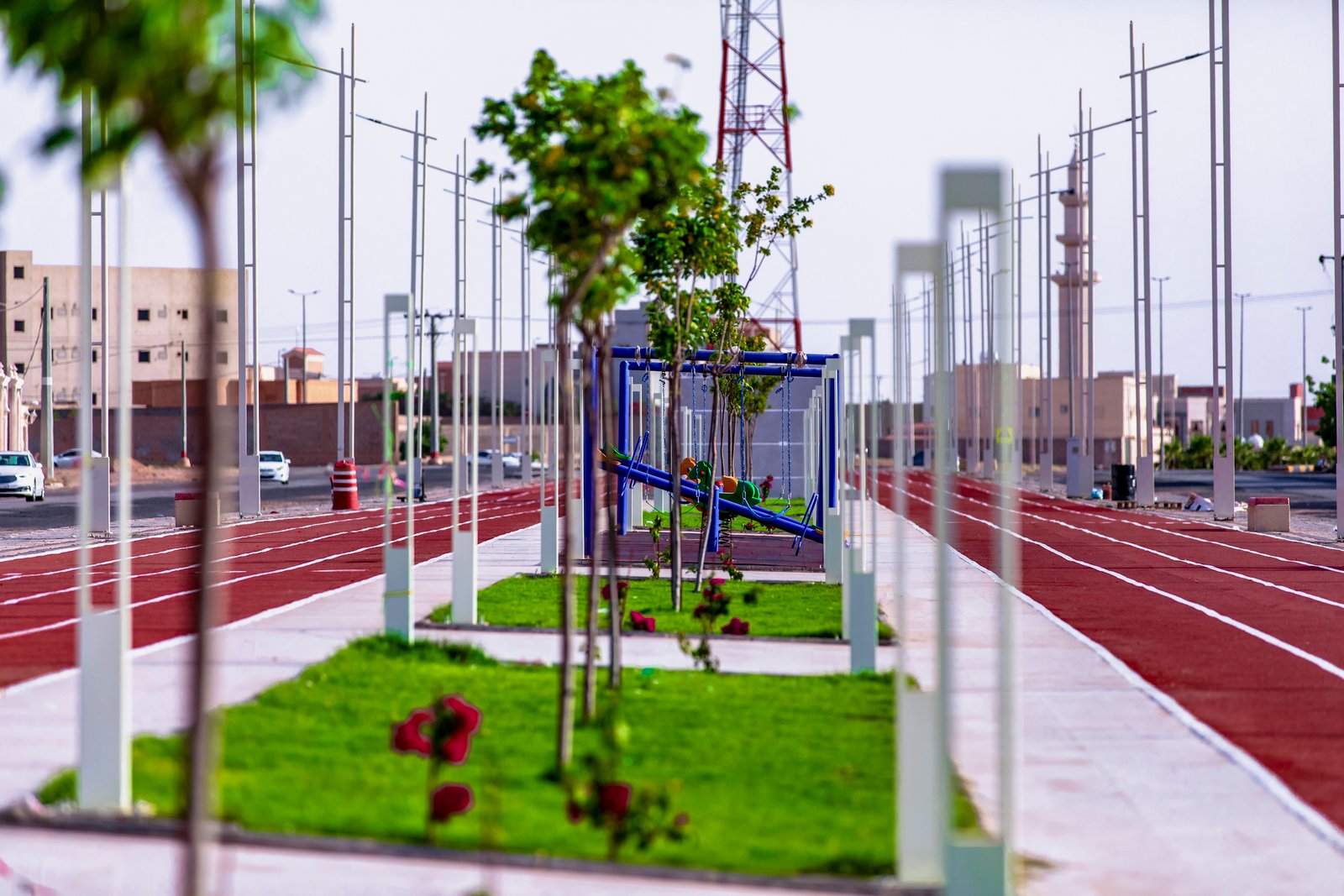 مشروع صيانة مضمار وحدائق