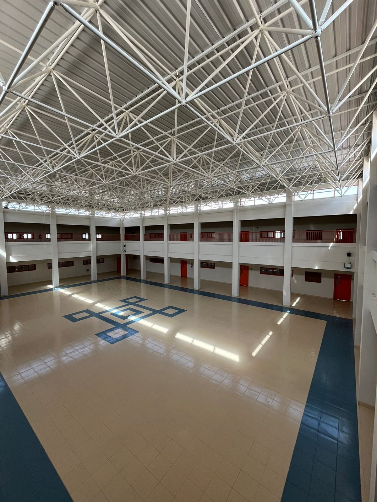 مدرسة نموذج 18/2